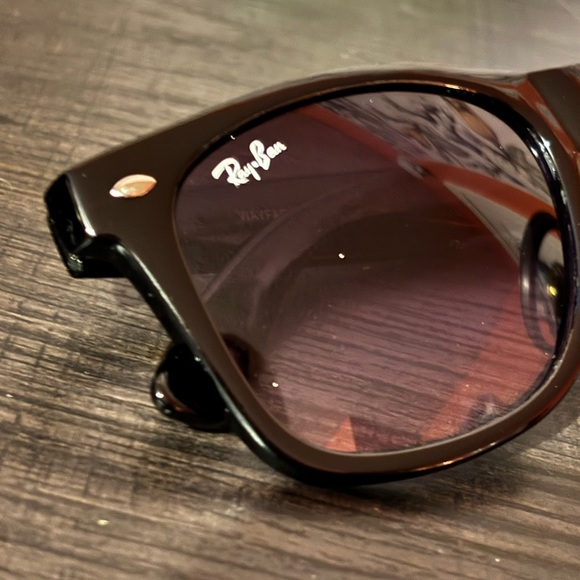 Ray-Ban - NEW WAYFARER CLASSIC sunglasses - Picture 3 of 10